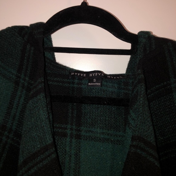 Plaid Sleeveless Hooded Vest - Picture 4 of 4